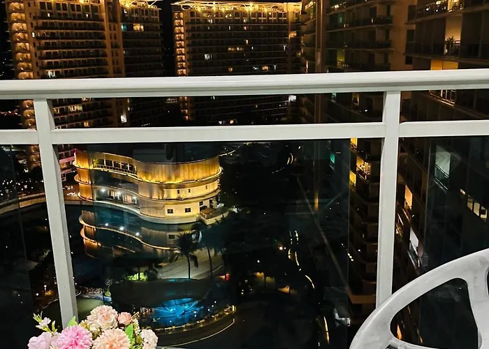 Azure View With Balcony Ps4 Billiards شقة